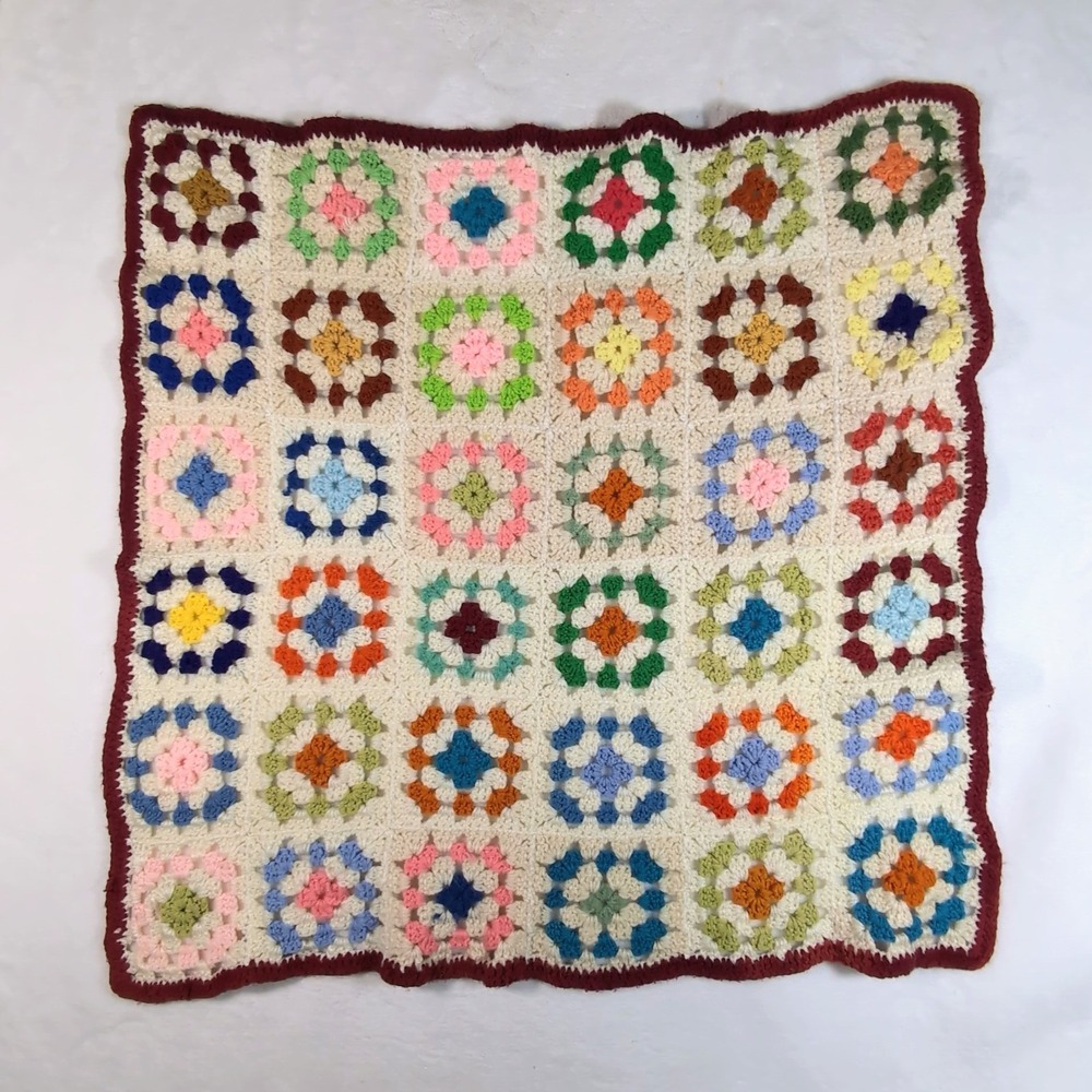 Vintage Handmade Granny Square Baby Blanket MCM 70s Multi-Color Crochet Lap 28"